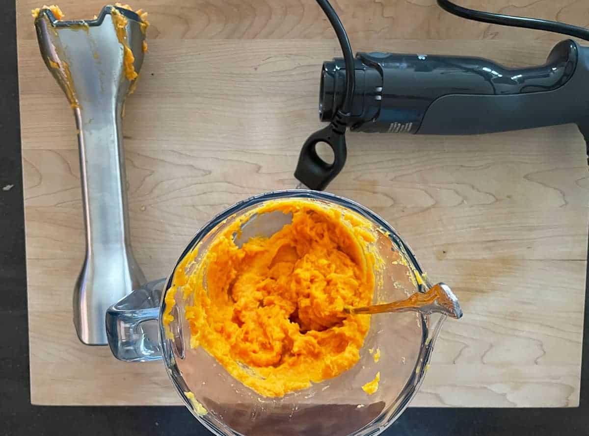 Southern Sweet Potato Pie puree with the immersion blender.