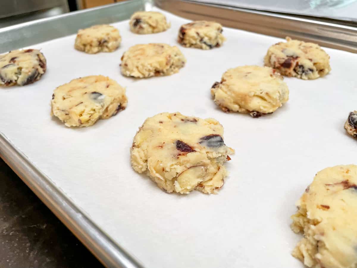 Side angle of flatten cookies before baking.