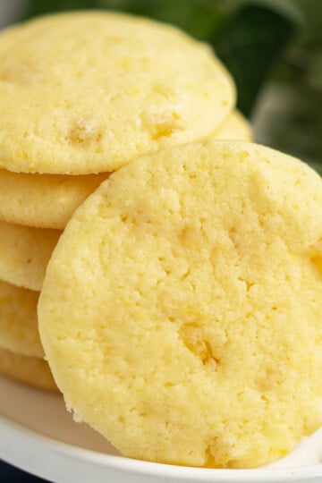Close up of a lemon with a touch of honey cookie.