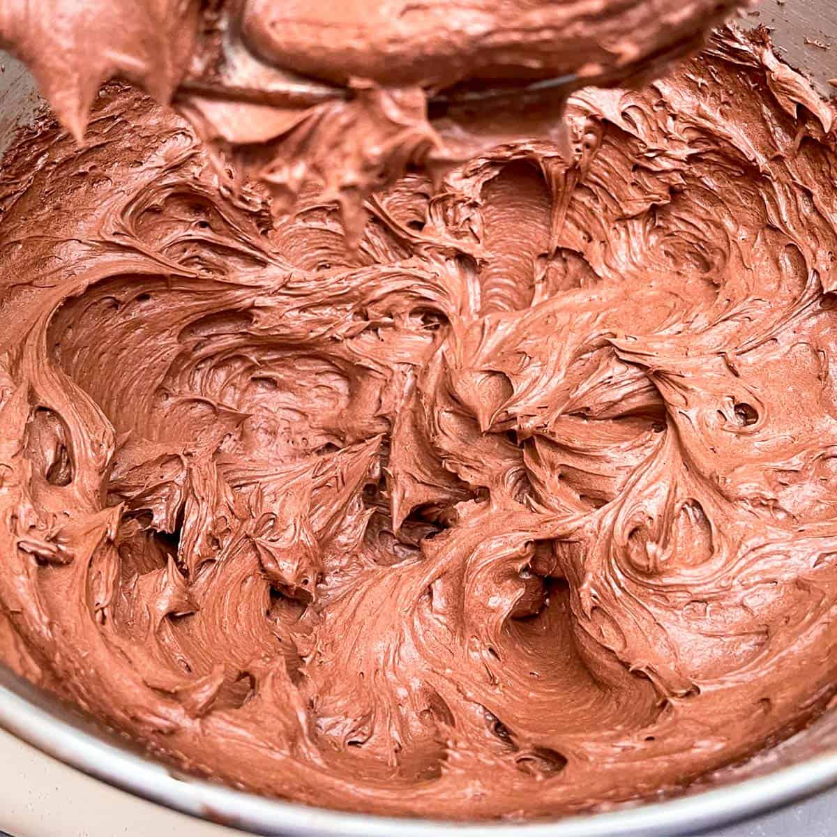 Rich chocolate icing that has been whipped.
