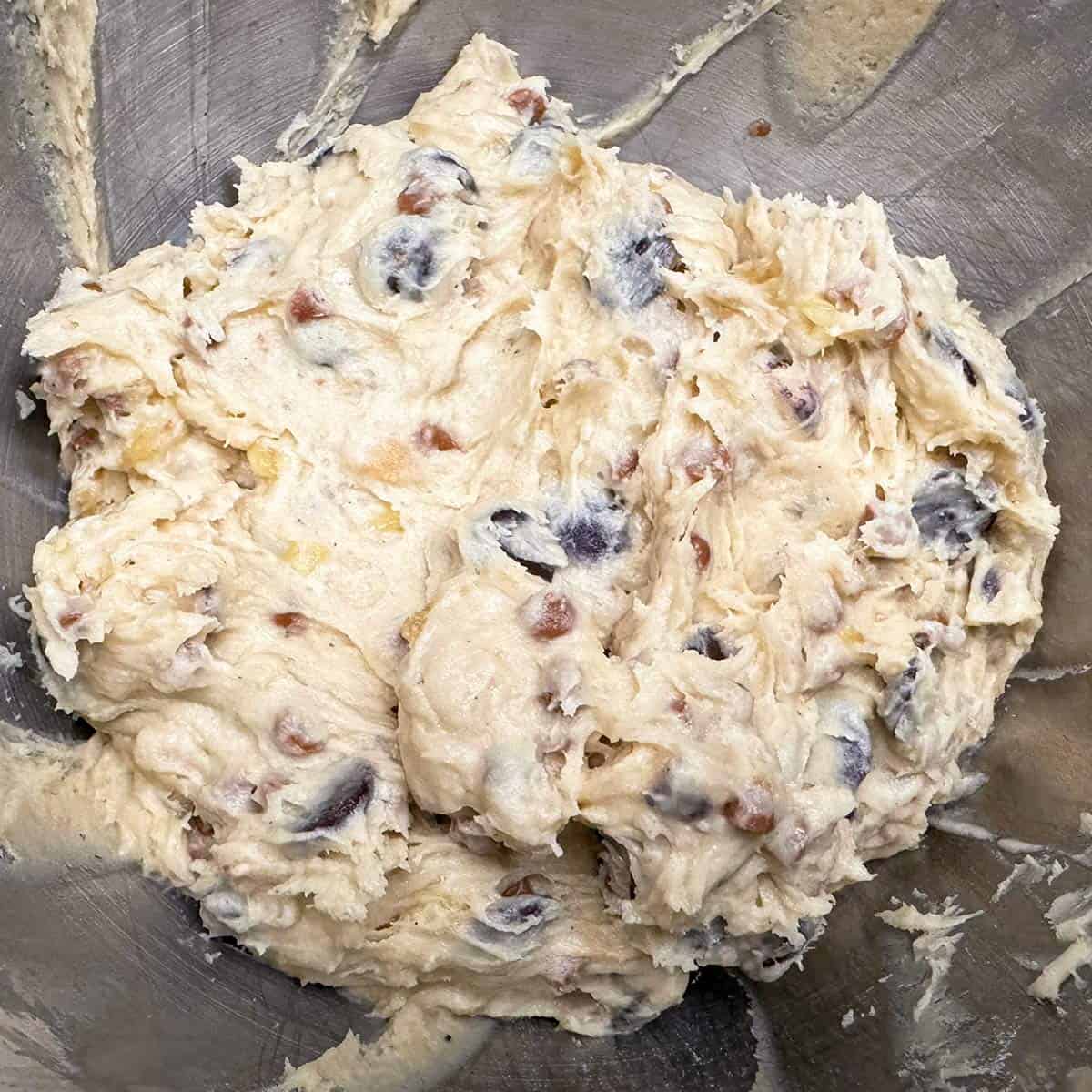 All ingredients for the banana with chocolate and caramel chip cookies is mixed and sitting in the bowl.