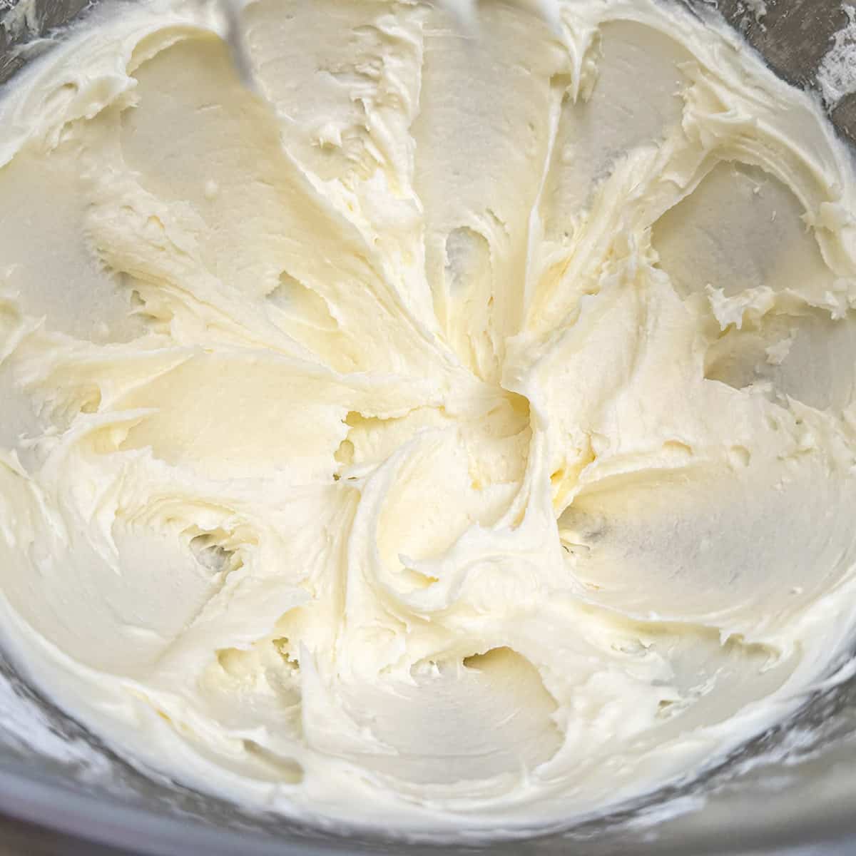 Soft peaks of butter-sugar after being mixed for 3 minutes.