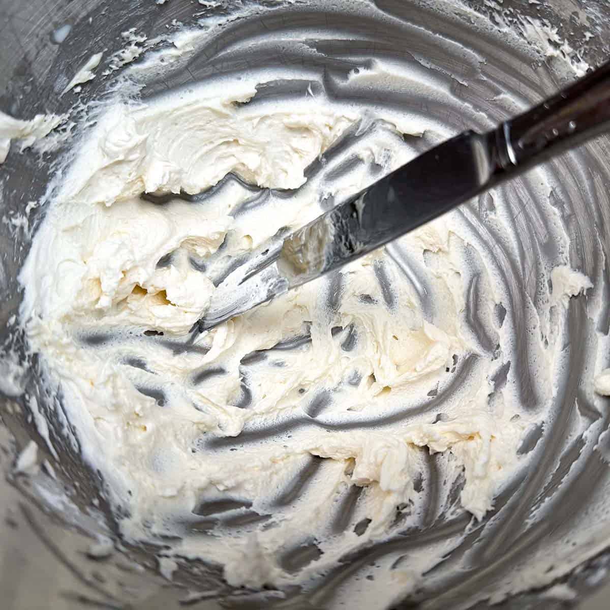 Only a small amount of the frosting was left after frosting the cookies.