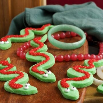 Snake cookies for the Chinese New Year 2025! Year of the snake.