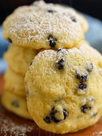 Blueberry lemon with mascarpone cookies feature shot.