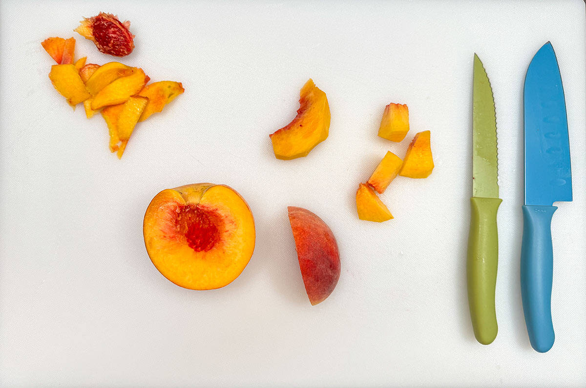 Size of the peaches that have been cut for the filling.