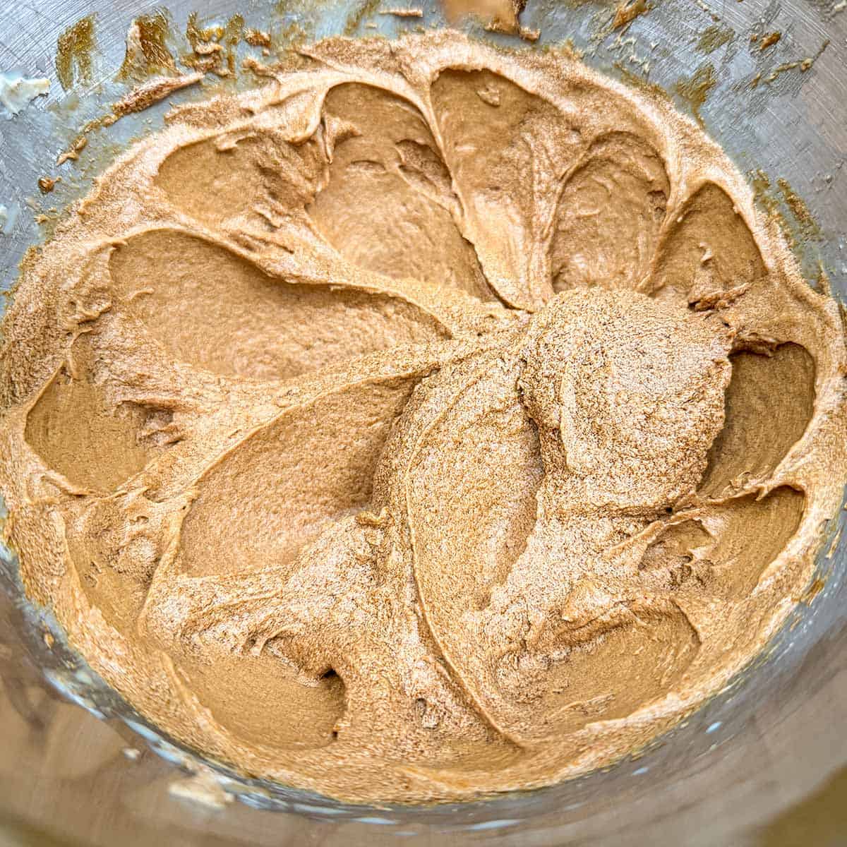 Mixed with the molasses and milk, look grainy but isn't.