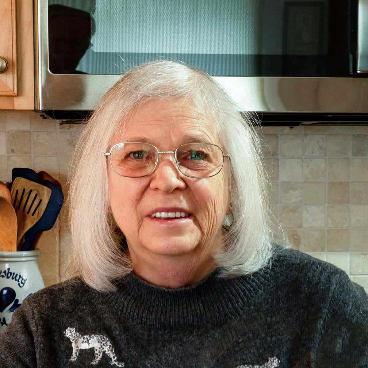 New head shot of Barbara Hall owner of My Cookie Journey.